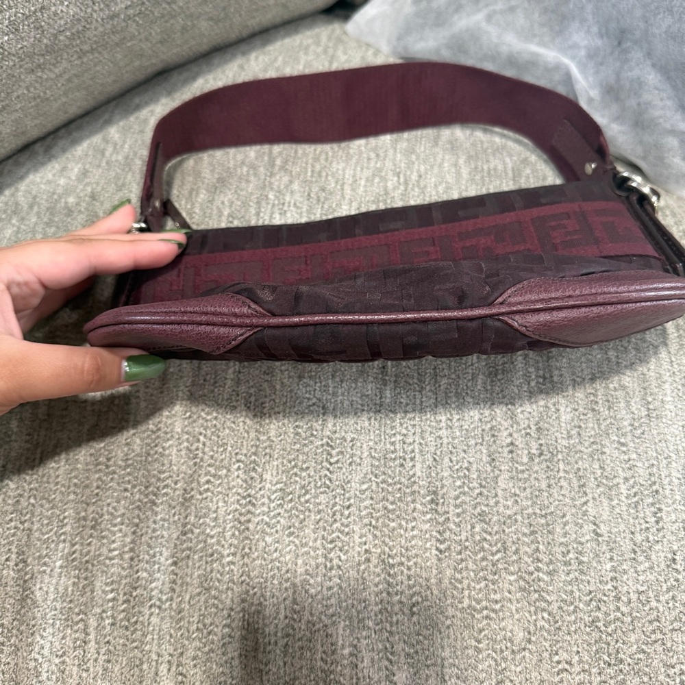 Fendi Burgundy Baguette Shoulder Bag with Silver Hardware - Picture 3 of 12